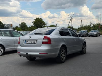 Skoda Octavia — фото 7