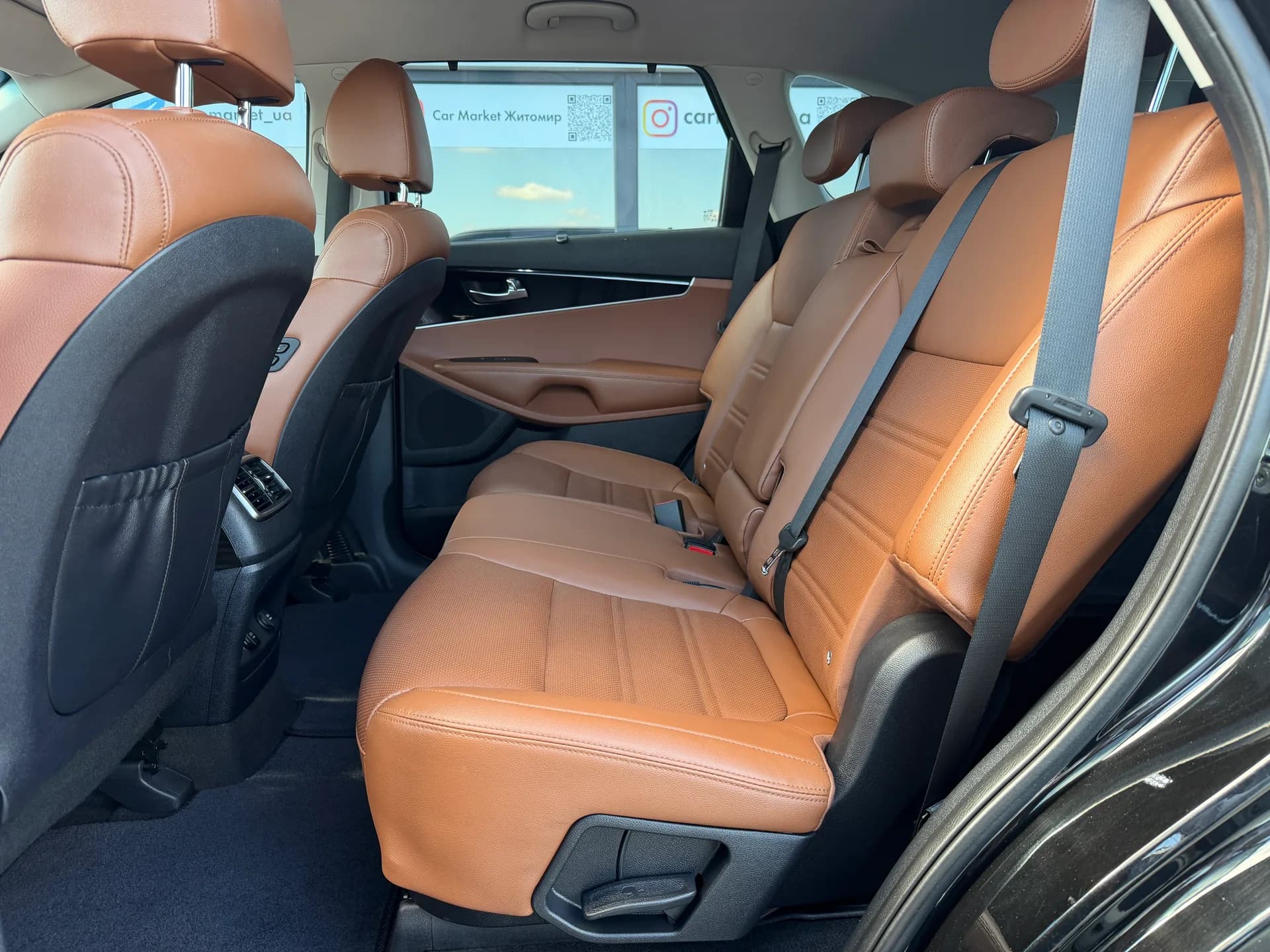 Kia Sorento — фото 7
