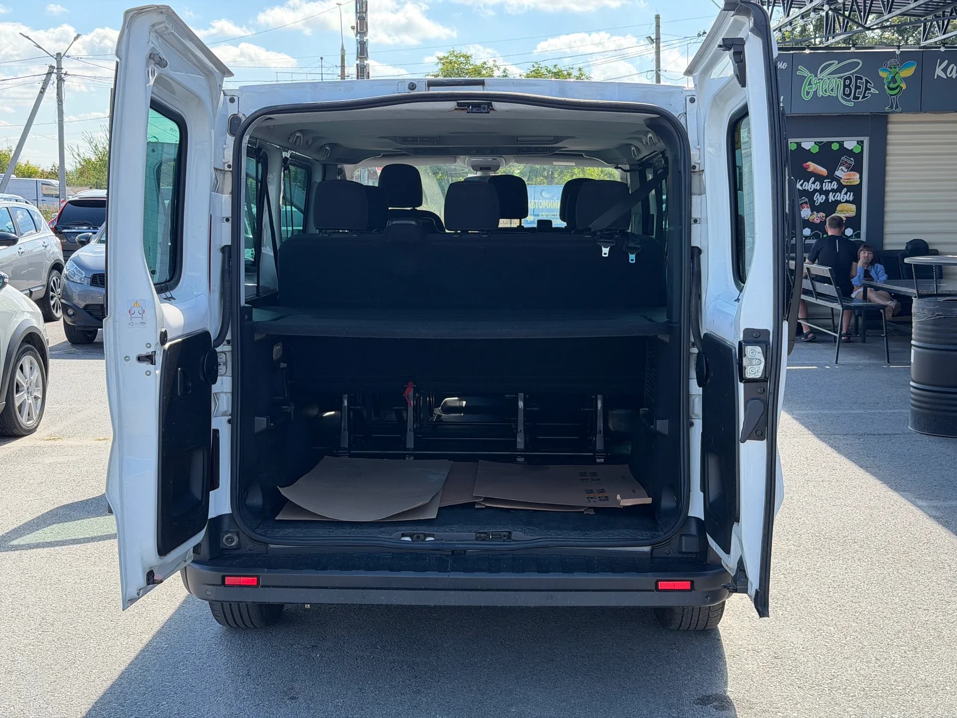 Renault Trafic — фото 6