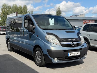 Opel Vivaro — фото 2