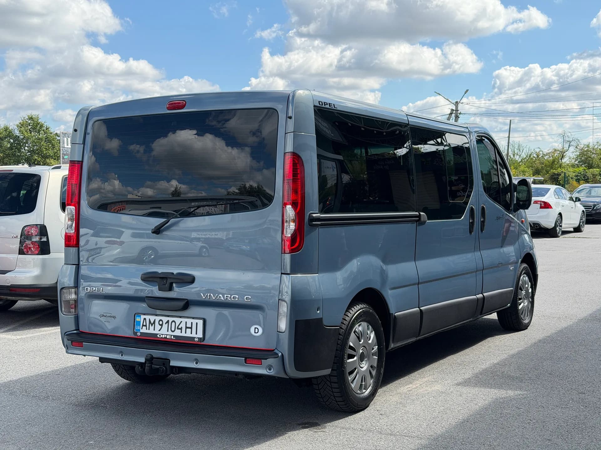 Opel Vivaro — фото 3
