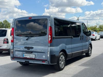 Opel Vivaro — фото 3