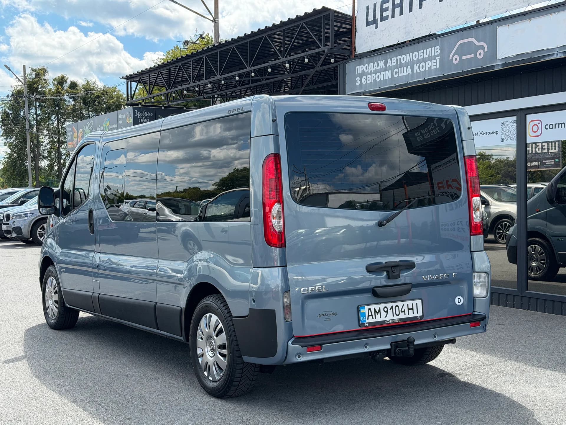 Opel Vivaro — фото 4
