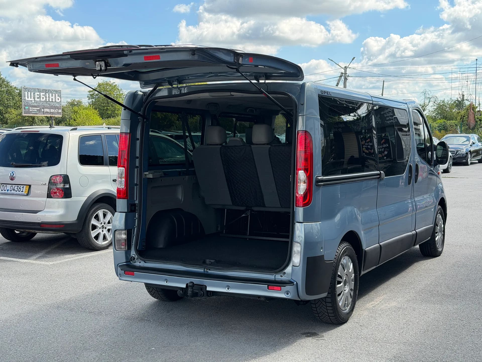 Opel Vivaro — фото 7