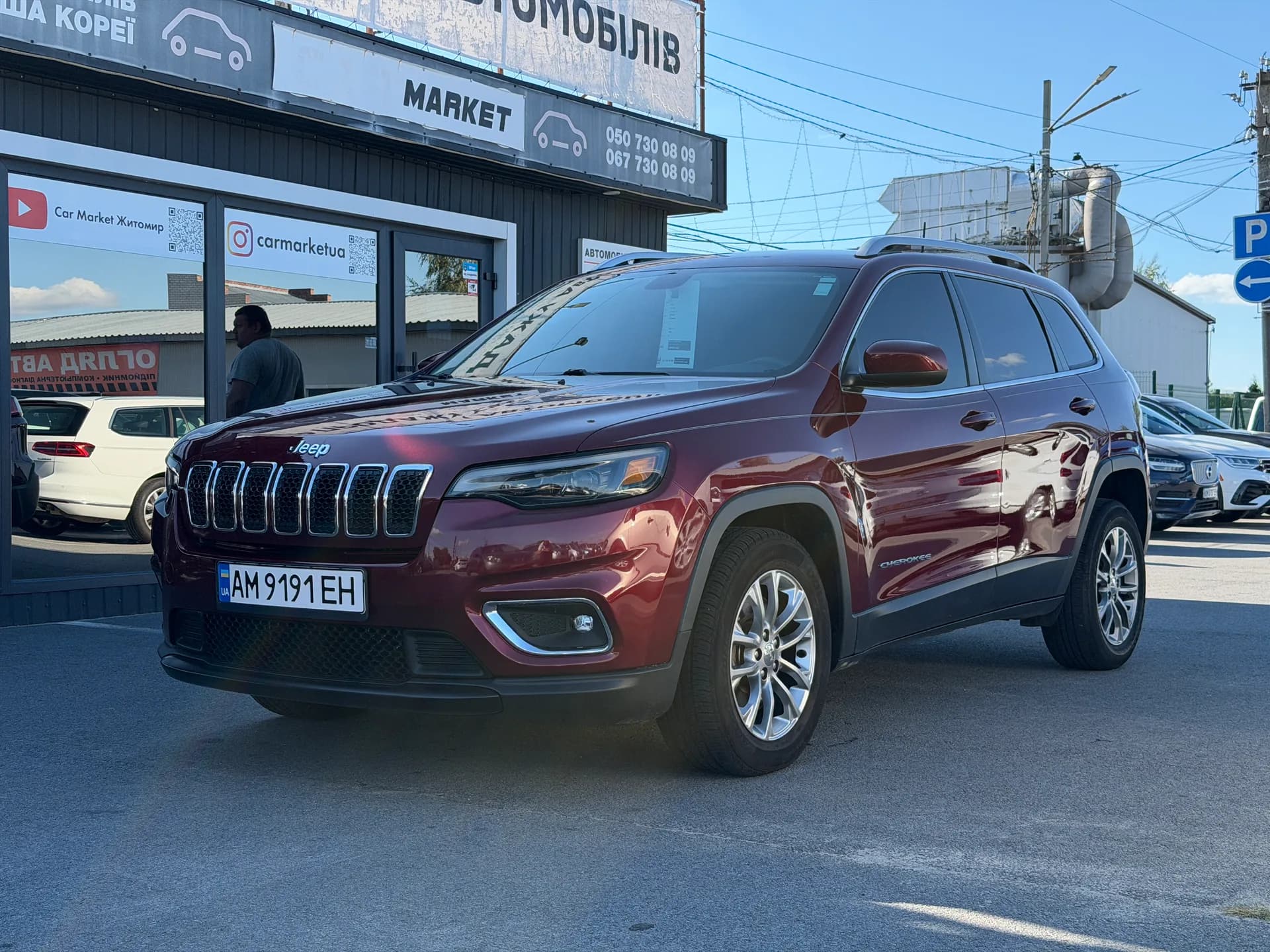 Jeep Cherokee — фото 1