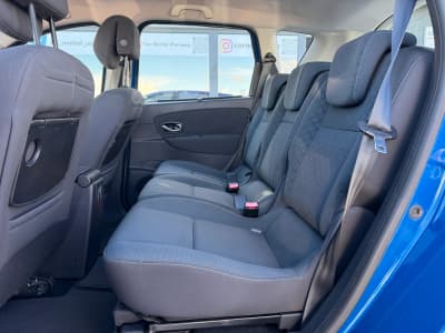 Renault Scenic — фото 7