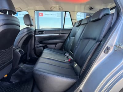 Subaru Legacy Outback — фото 7