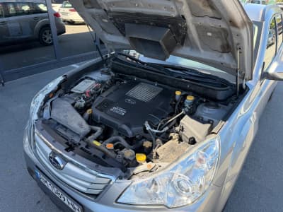 Subaru Legacy Outback — фото 9