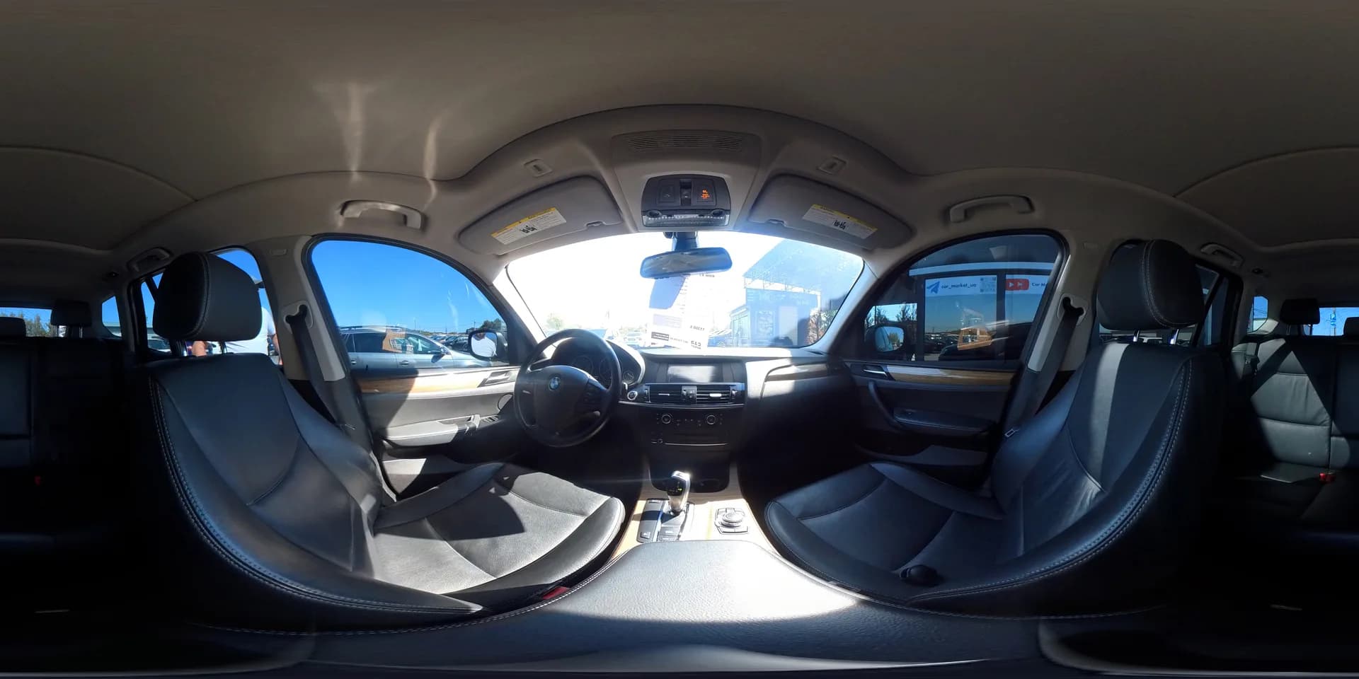BMW X3 — 360°