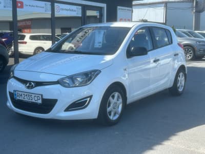 Hyundai i20 — фото 1