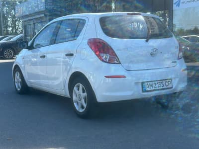 Hyundai i20 — фото 4
