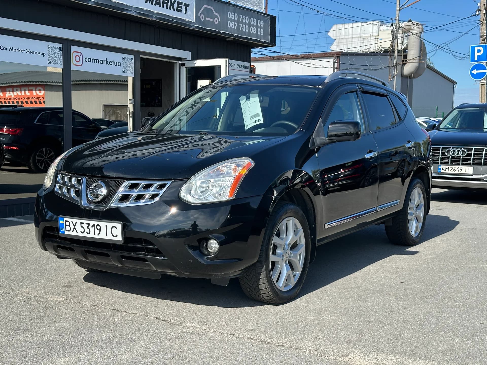 Nissan Rogue — фото 1
