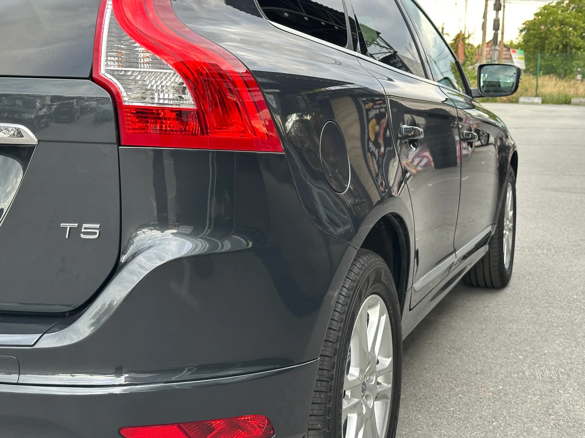 Volvo XC60 — фото 15