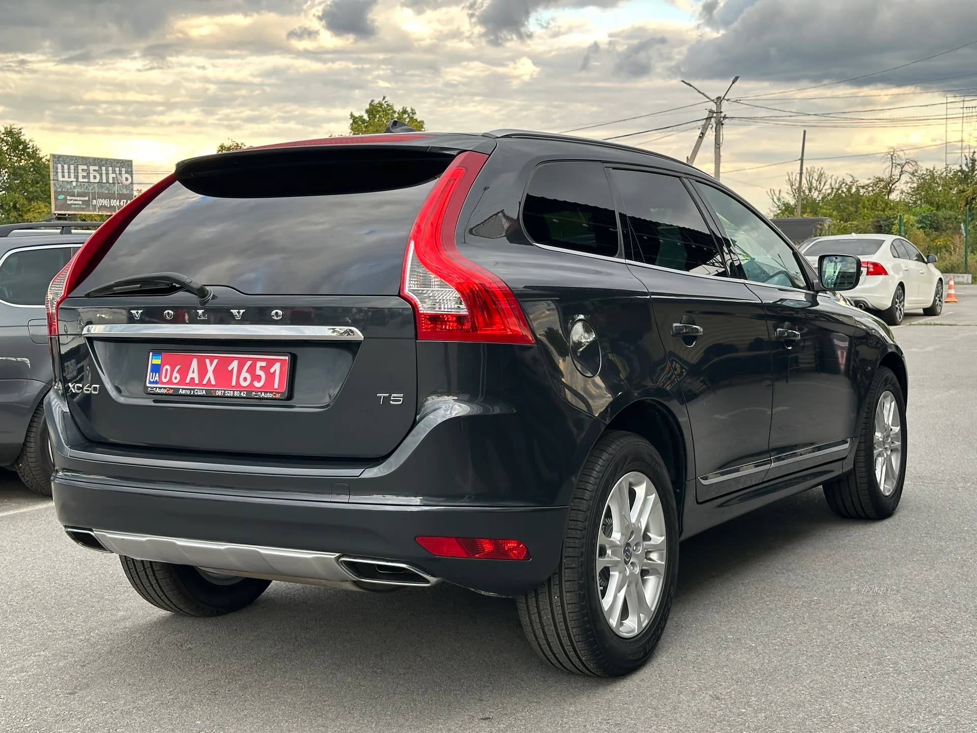 Volvo XC60 — фото 3