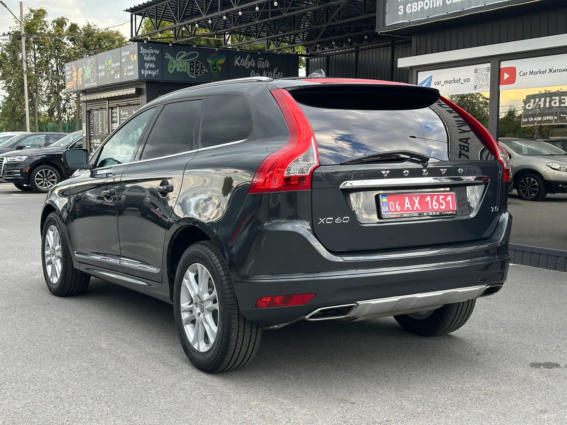 Volvo XC60 — фото 4