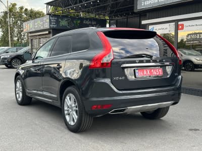Volvo XC60 — фото 4