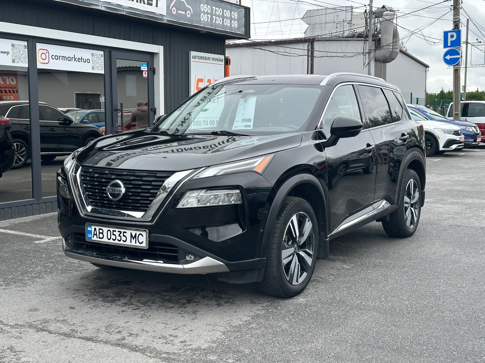 Nissan Rogue — фото 1