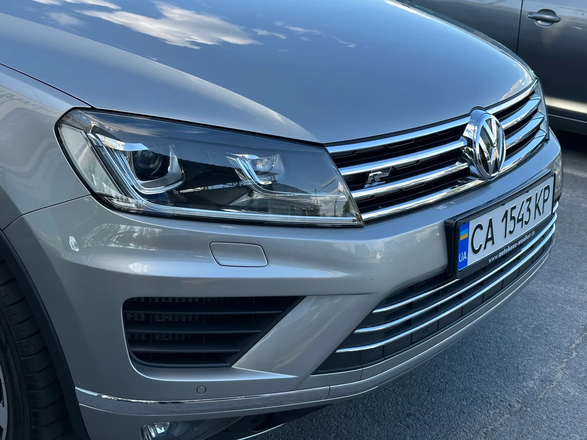 Volkswagen Touareg — фото 19
