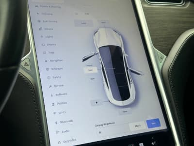 Tesla Model S — фото 11