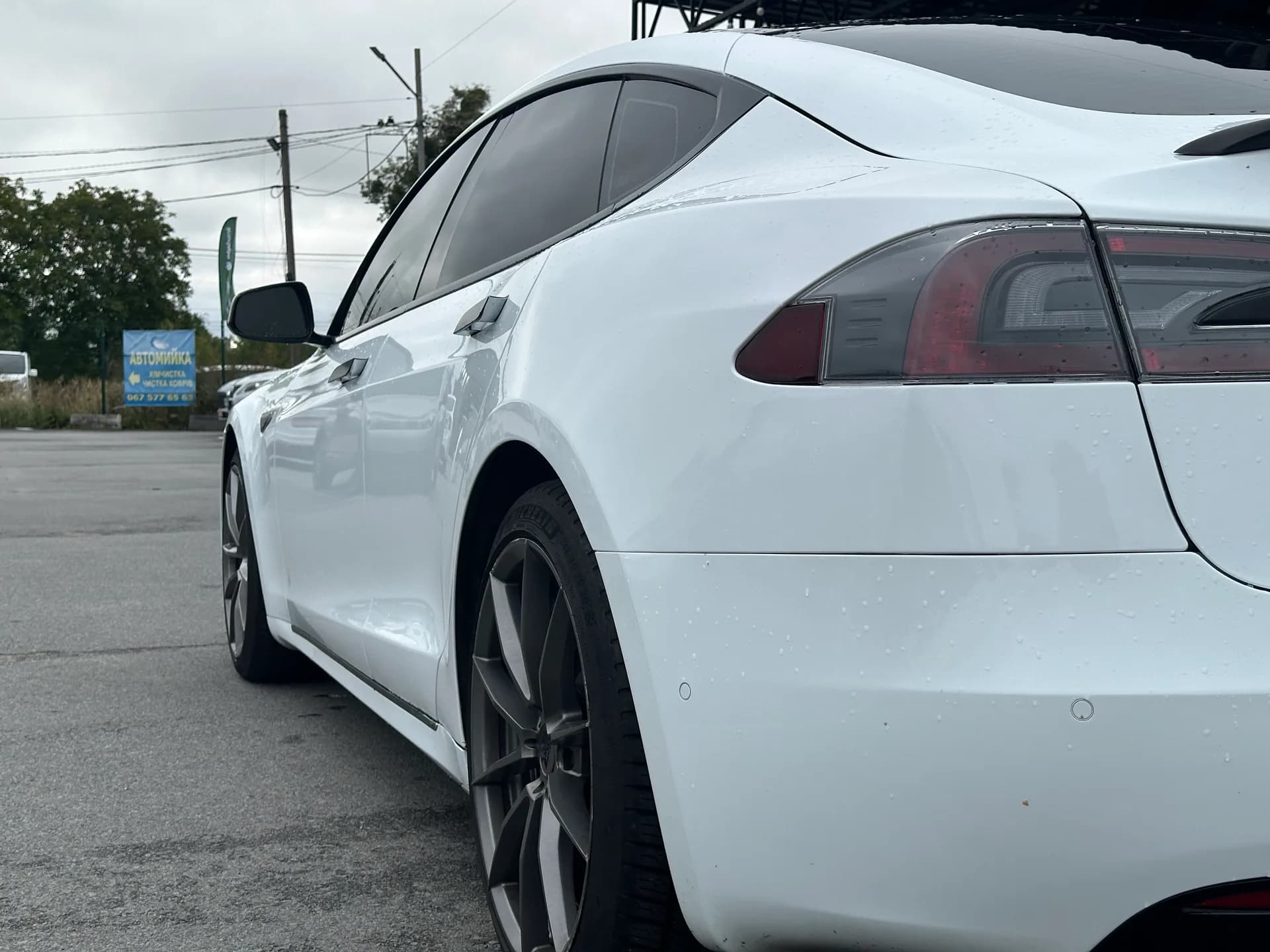 Tesla Model S — фото 19