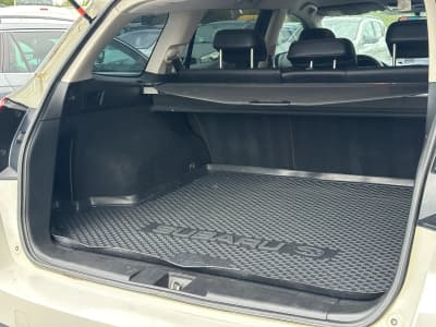 Subaru Outback — фото 9