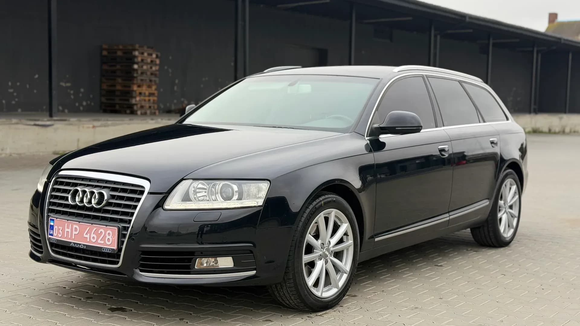 Audi A6 — фото 1