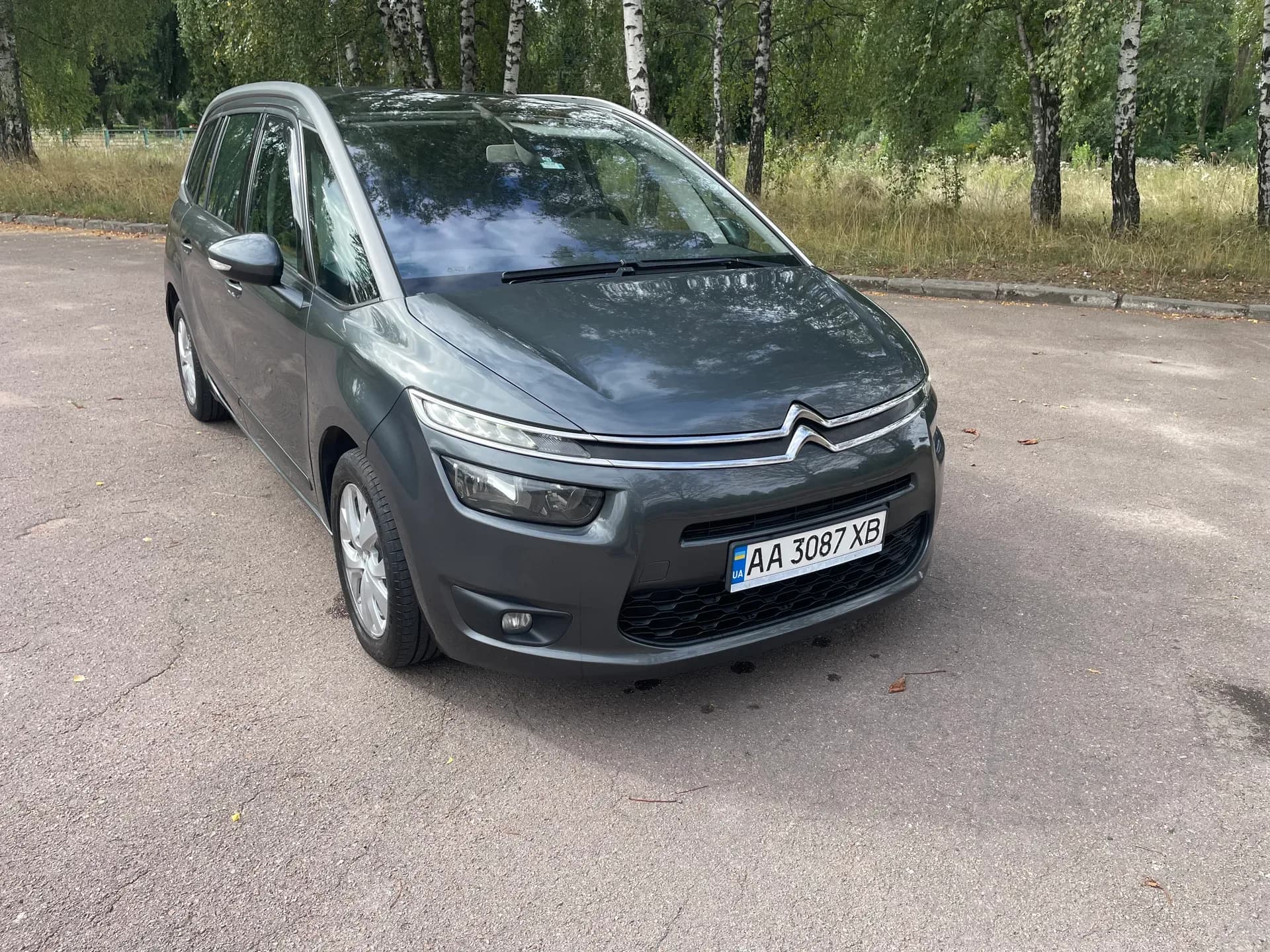 Citroen C4 Picasso — фото 1