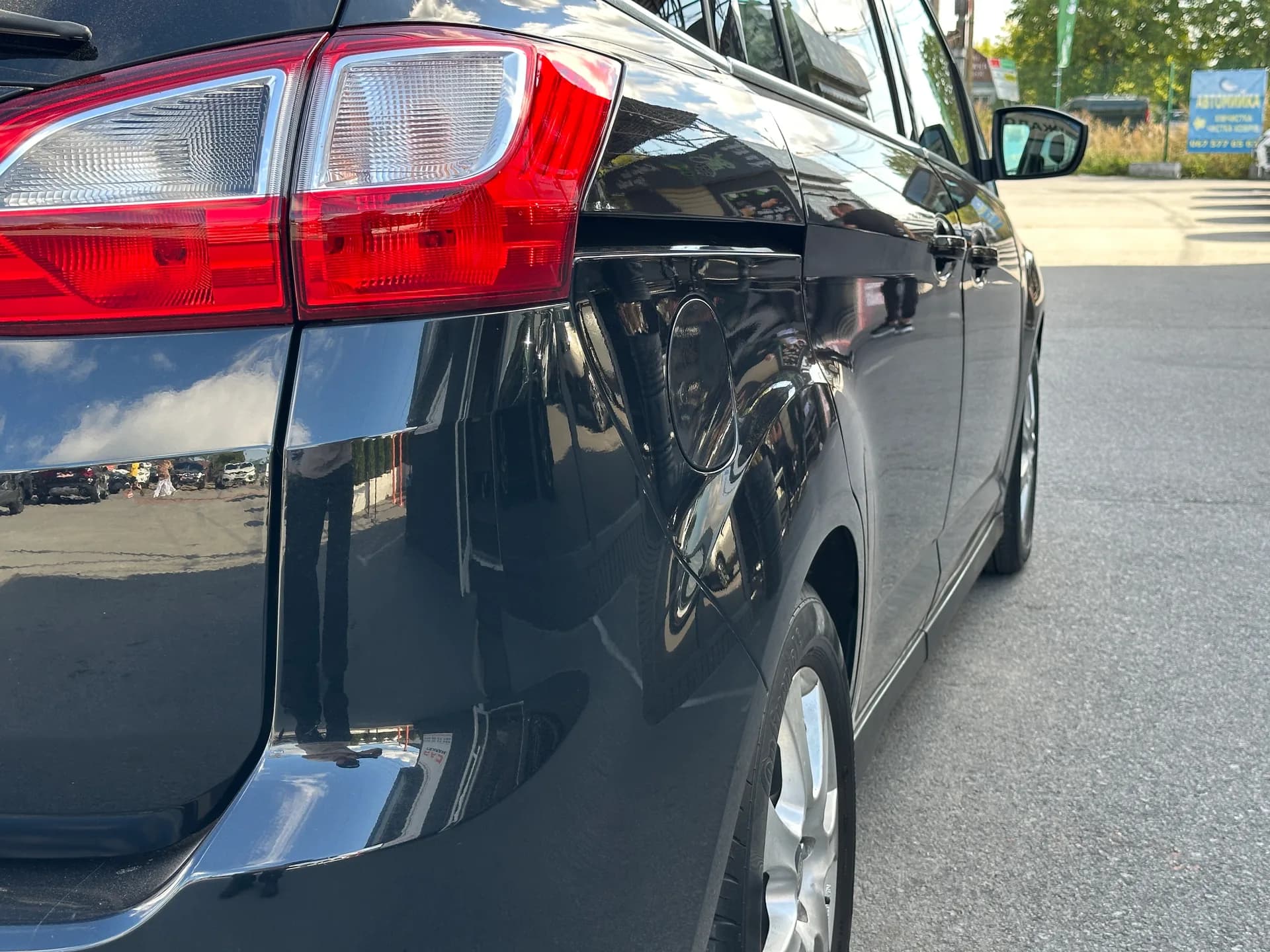 Ford C-Max — фото 13