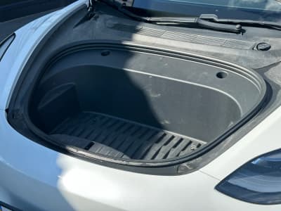 Tesla Model 3 — фото 11