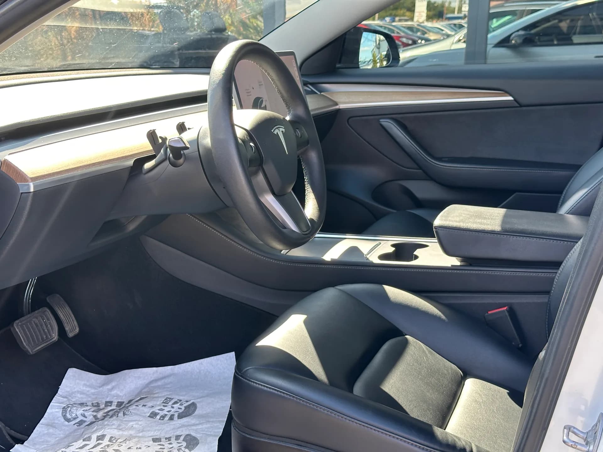 Tesla Model 3 — фото 6