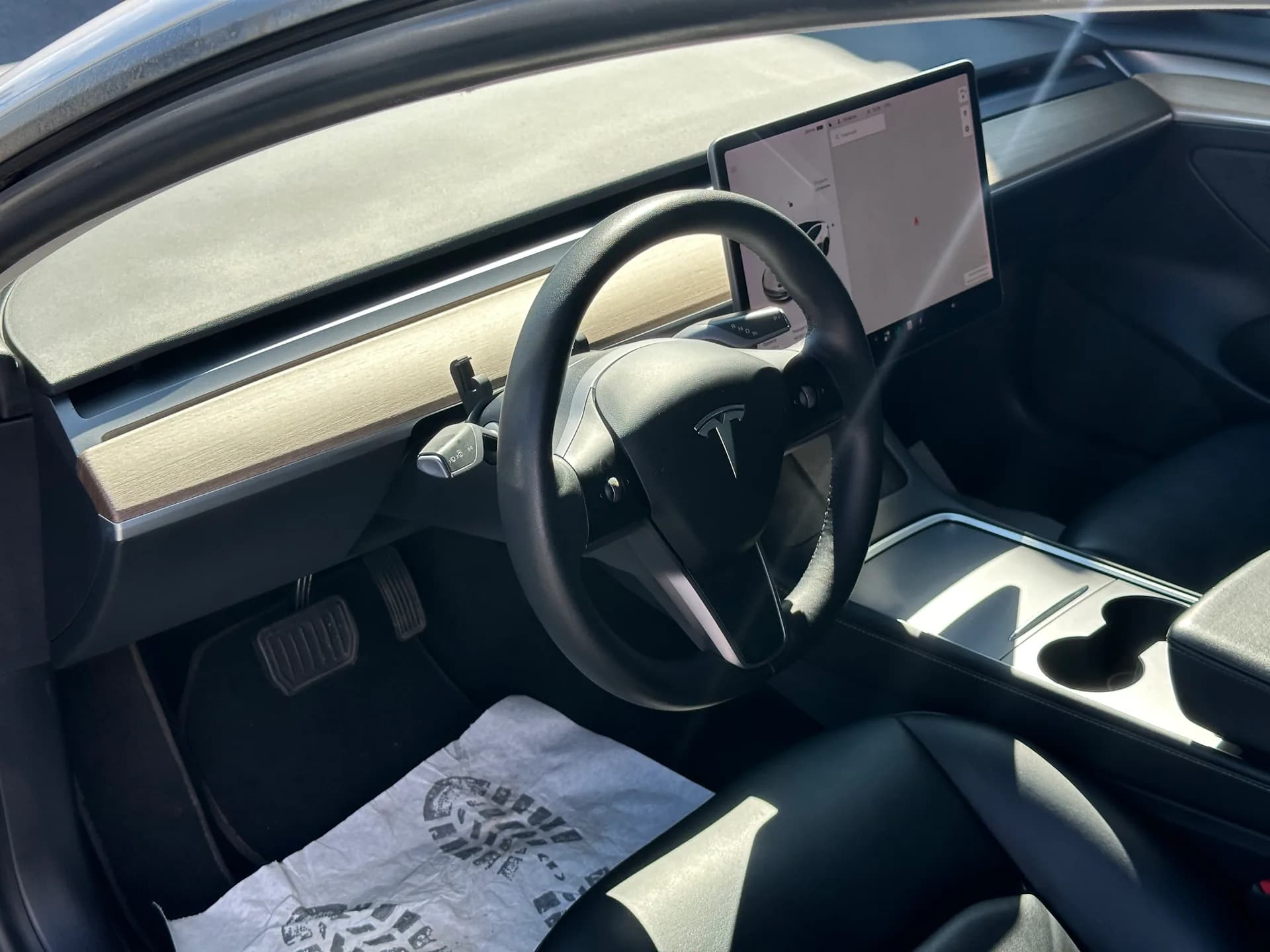 Tesla Model 3 — фото 7