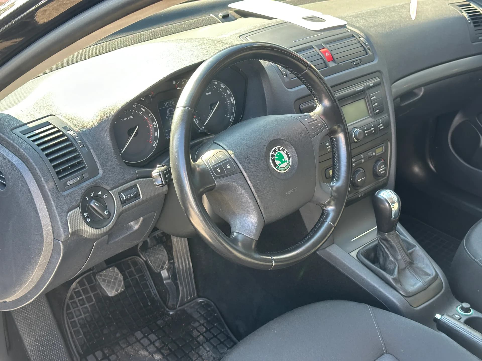 Skoda Octavia — фото 6