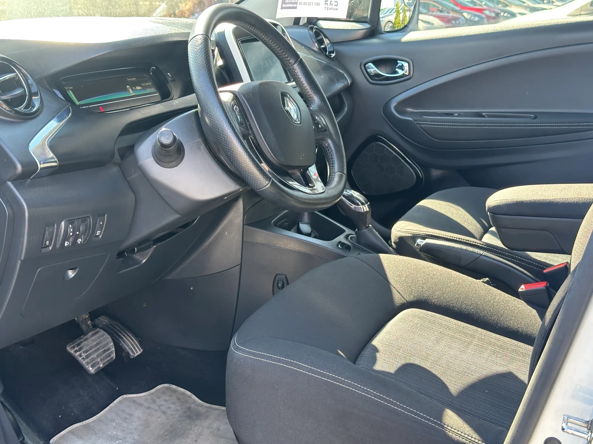Renault Zoe — фото 5
