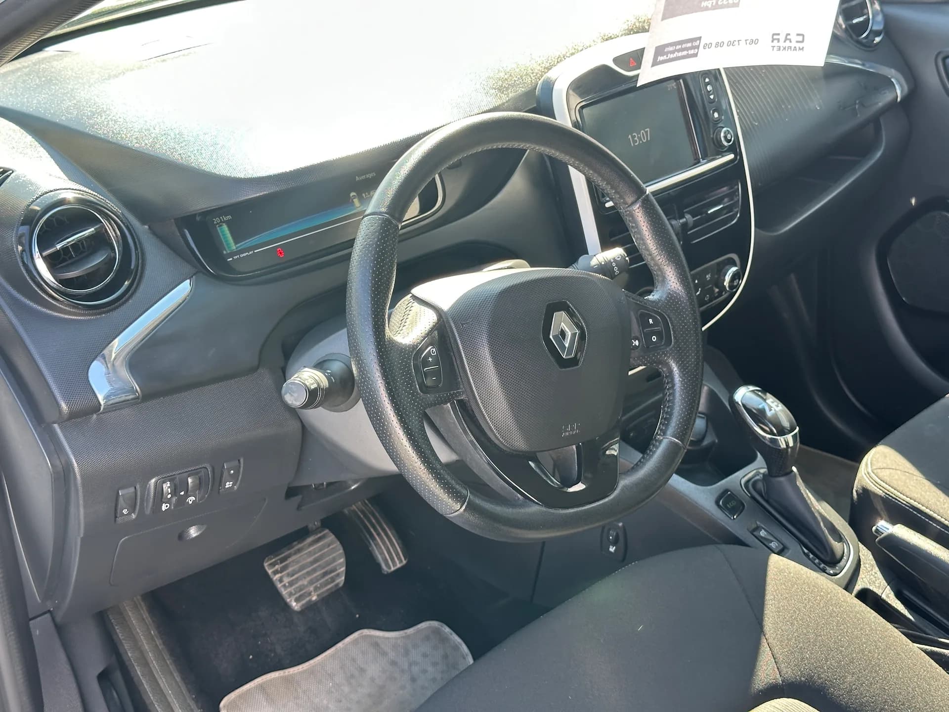 Renault Zoe — фото 6