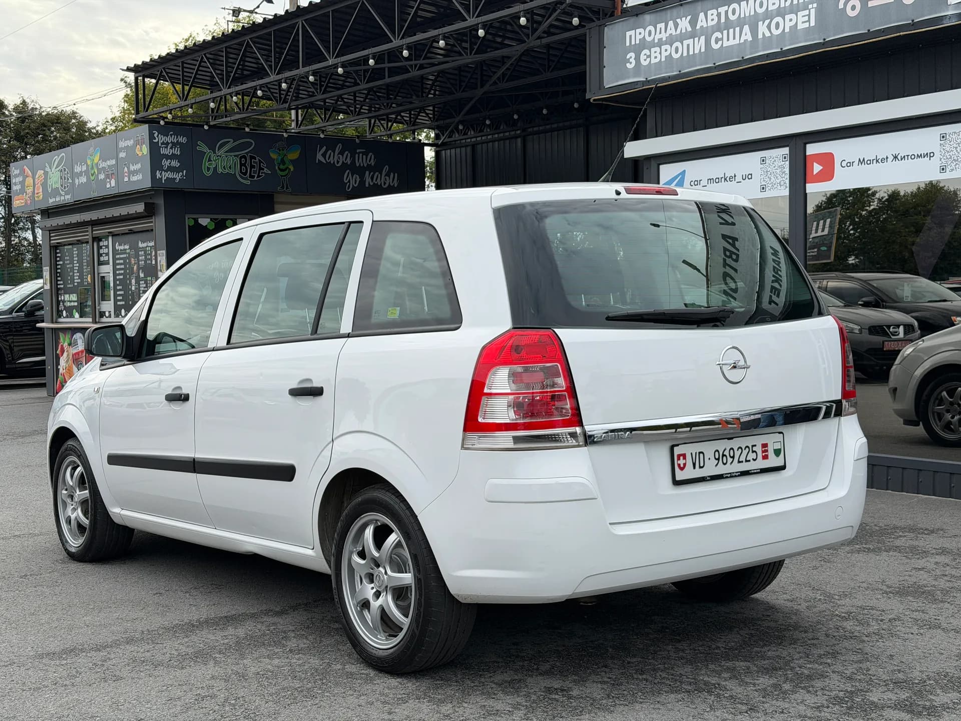 Opel Zafira — фото 4