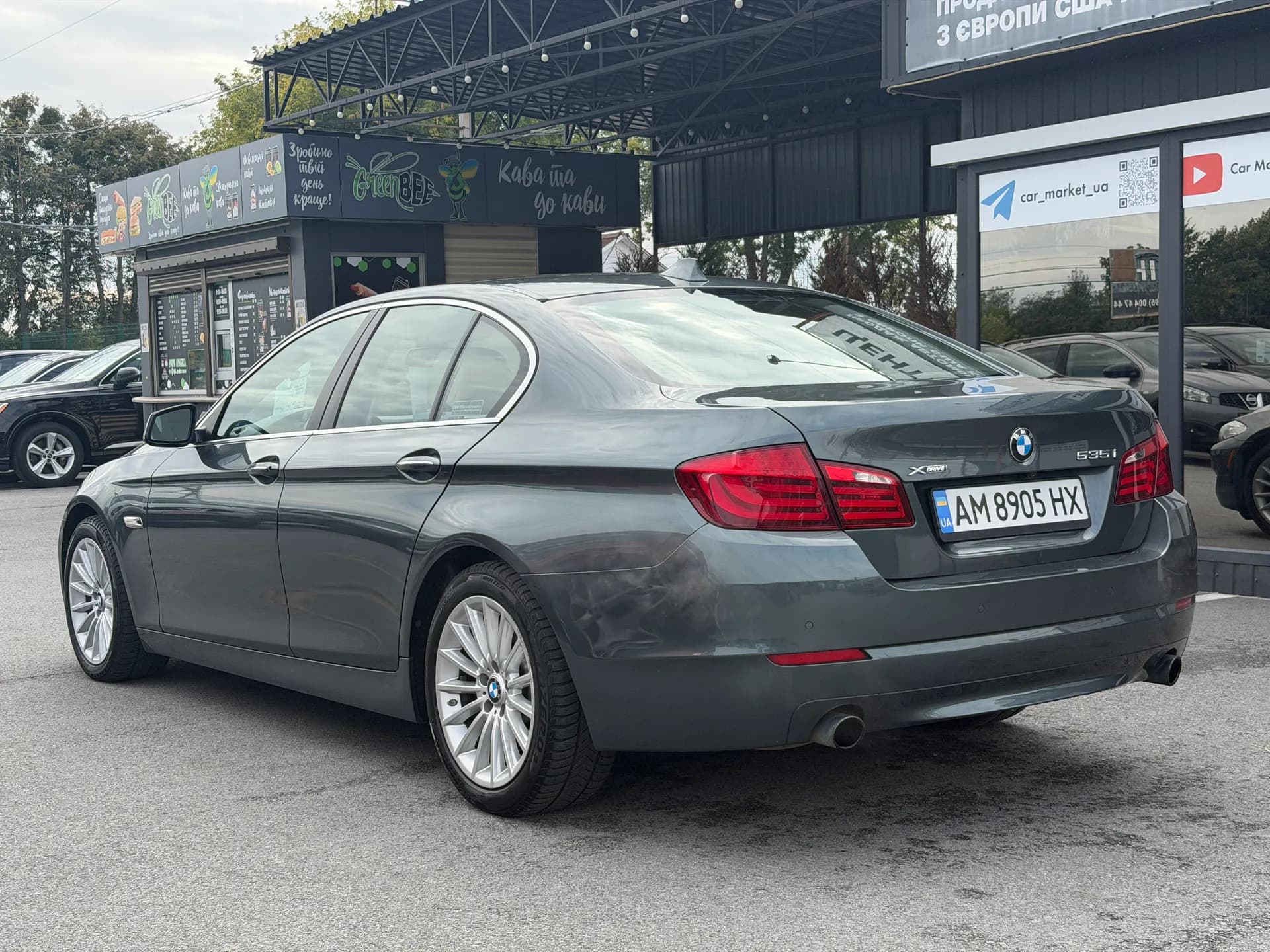 BMW 5 Series — фото 4
