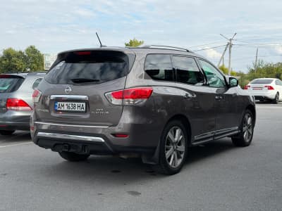 Nissan Pathfinder — фото 3