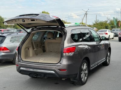 Nissan Pathfinder — фото 8