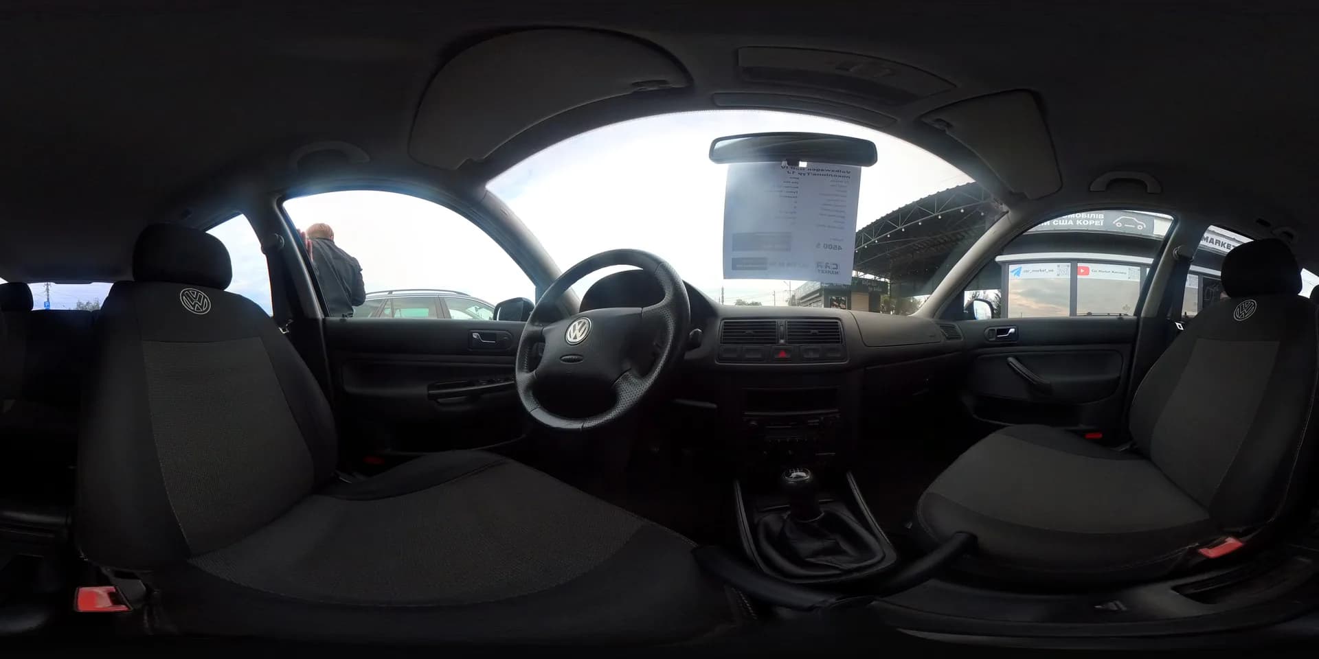 Volkswagen Golf — 360°