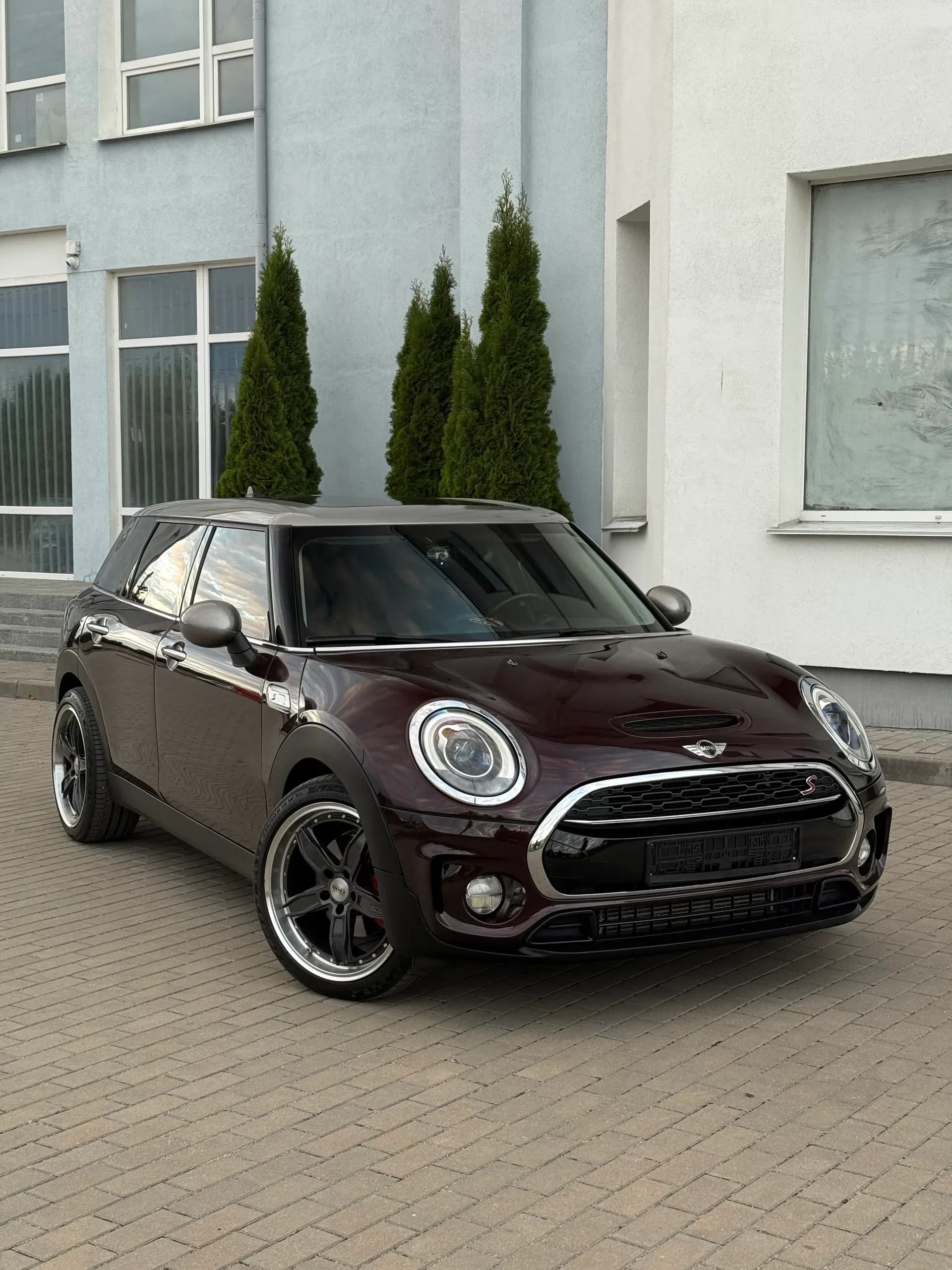 MINI Clubman — фото 1