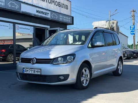 Volkswagen Touran 2011