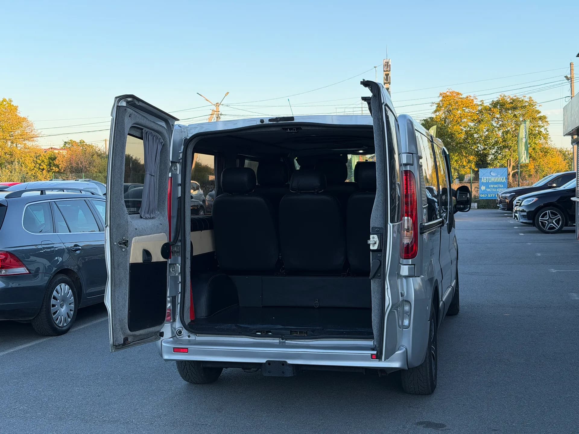Opel Vivaro — фото 6