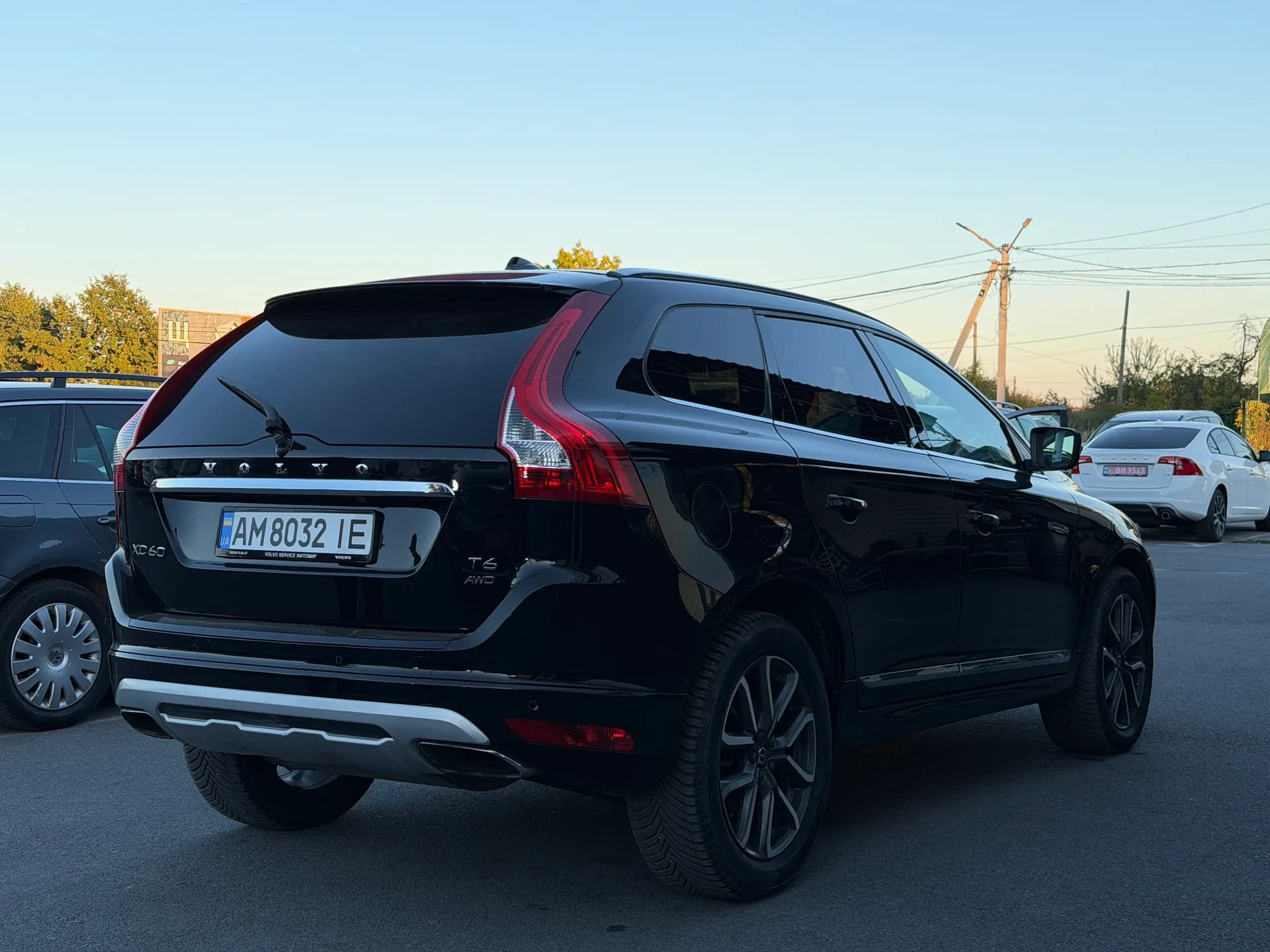 Volvo XC60 — фото 3