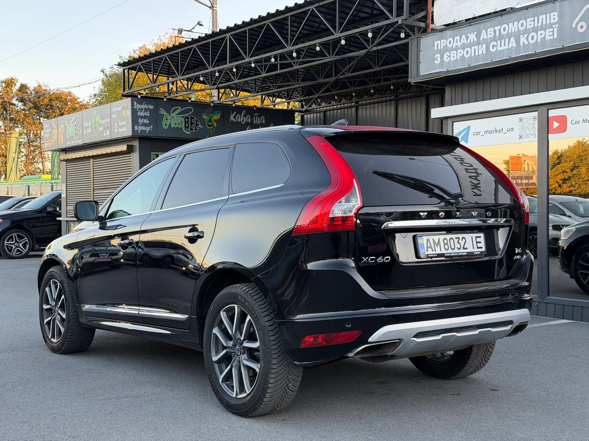 Volvo XC60 — фото 4