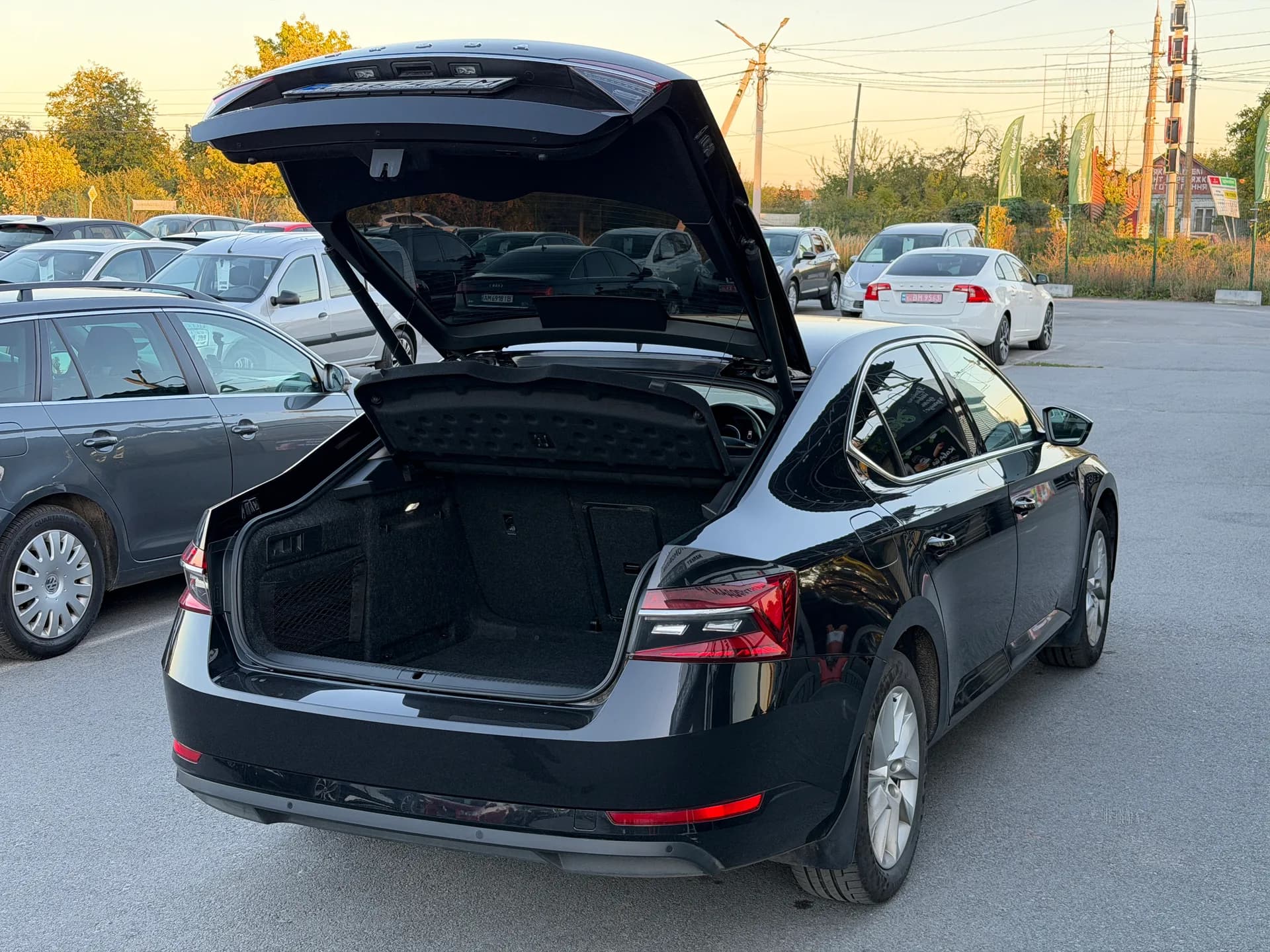 Skoda Superb — фото 8