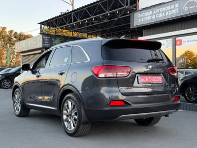 Kia Sorento — фото 4