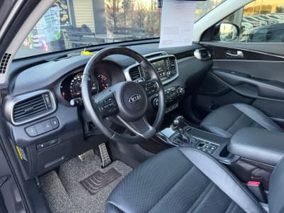 Kia Sorento — фото 5