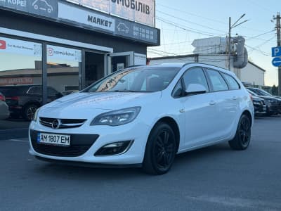 Opel Astra — фото 1