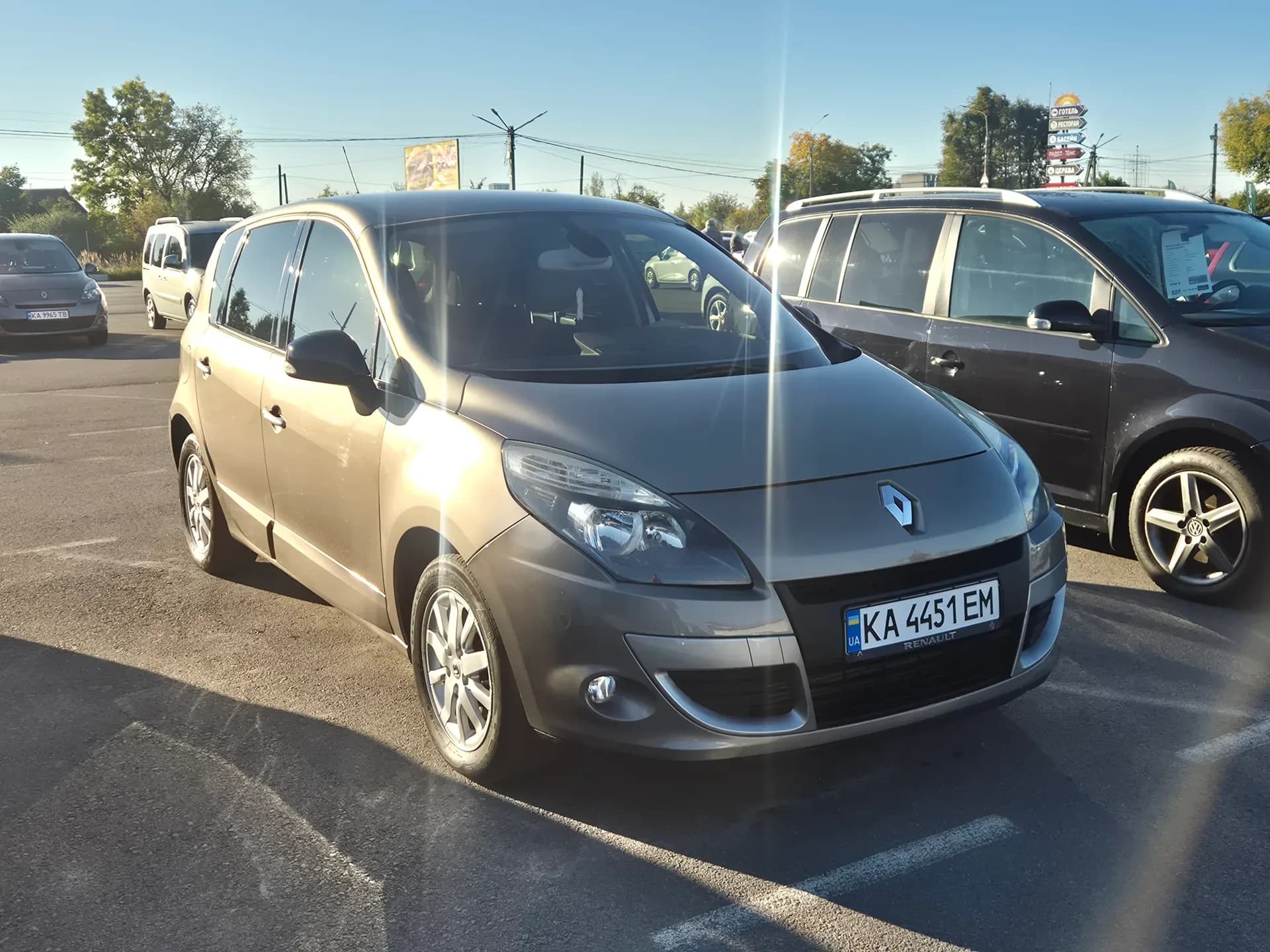 Renault Scenic — фото 1