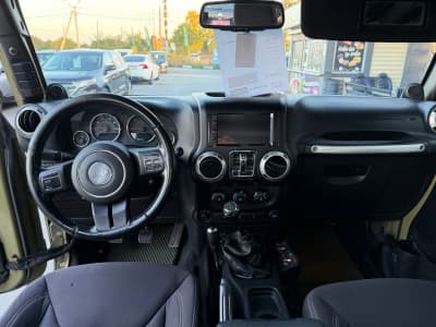 Jeep Wrangler — фото 6